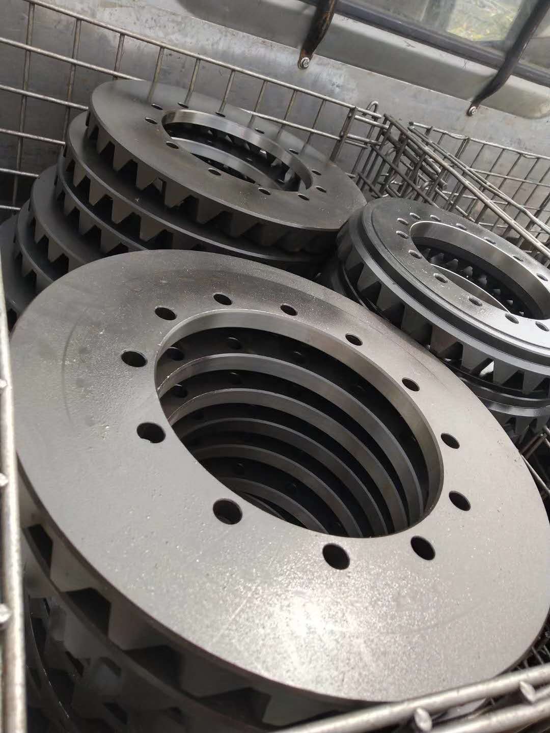 Laippakiinnitteiset hammaspyörät serial production